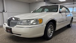 2002 Lincoln Town Car Signature
