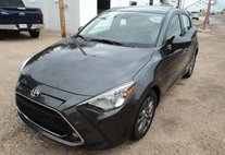 2020 Toyota Yaris Hatchback XLE