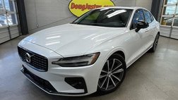 2022 Volvo S60 B5 Momentum