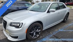 2023 Chrysler 300 Touring L