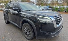 2023 Nissan Pathfinder SV