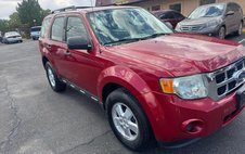 2010 Ford Escape XLS