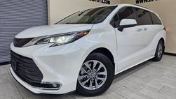 2021 Toyota Sienna XLE