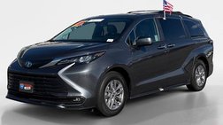 2025 Toyota Sienna XLE