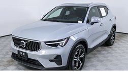 2025 Volvo XC40 B5 Core Bright Theme
