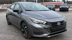 2023 Nissan Versa SR
