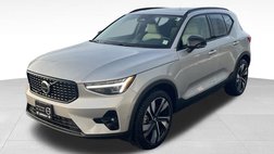 2025 Volvo XC40 B5 Ultra Dark Theme