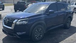 2022 Nissan Pathfinder SV