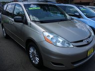 2010 Toyota Sienna LE 7-Passenger