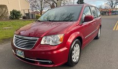 2014 Chrysler Town and Country Touring