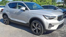 2025 Volvo XC40 B5 Core Bright Theme