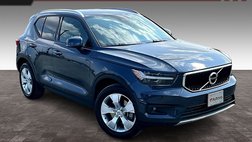 2022 Volvo XC40 T5 Momentum