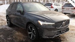 2023 Volvo XC60 B6 Ultimate Dark Theme