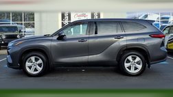 2022 Toyota Highlander LE