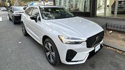 2025 Volvo XC60 T8 Core Dark Theme