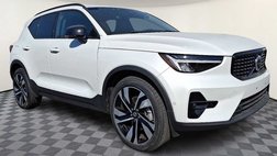 2023 Volvo XC40 B5 Plus Dark Theme