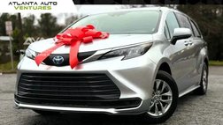 2024 Toyota Sienna LE 8-Passenger
