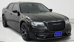 2023 Chrysler 300 Touring L