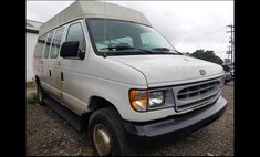 1999 Ford E-250 Base