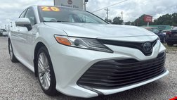 2020 Toyota Camry Hybrid XLE