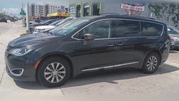 2017 Chrysler Pacifica Touring Plus