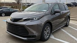 2024 Toyota Sienna LE 8-Passenger