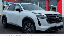 2026 Nissan Pathfinder SV