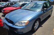 2005 Ford Taurus SE