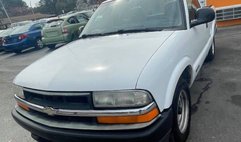 1999 Chevrolet S-10 Base