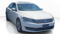 2014 Volkswagen Passat 1.8T SE with Sunroof 1.8