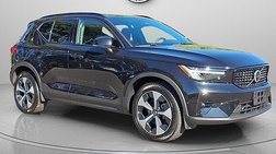 2025 Volvo XC40 B5 Plus Dark Theme
