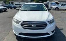 2019 Ford Taurus SE