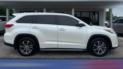 2017 Toyota Highlander SE