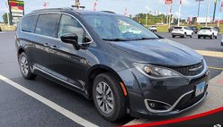 2020 Chrysler Pacifica Touring L Plus