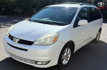 2004 Toyota Sienna XLE