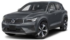 2025 Volvo XC40 B5 Ultra Dark Theme