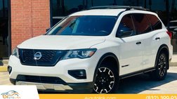 2020 Nissan Pathfinder SV