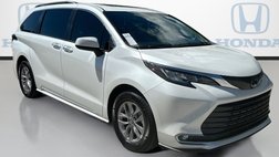 2022 Toyota Sienna XLE