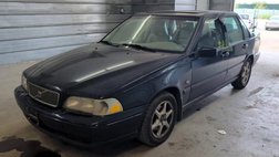 1999 Volvo S70 Base