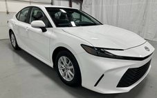 2025 Toyota Camry Hybrid LE