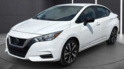 2022 Nissan Versa SR
