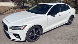 2024 Volvo S60 B5 Core Dark Theme