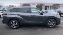 2020 Toyota Highlander Hybrid XLE