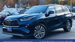 2022 Toyota Highlander Hybrid Platinum