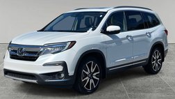 2021 Honda Pilot Touring w/Rear Captain's Chairs