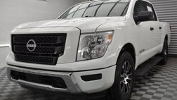 2023 Nissan Titan SV