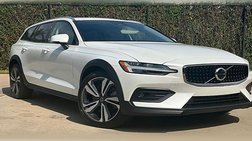 2023 Volvo V60 Cross Country B5 Plus