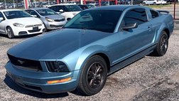 2005 Ford Mustang V6 Deluxe