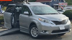 2011 Toyota Sienna XLE Minivan 4D